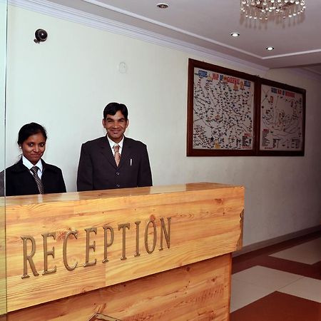 Ashirwad Hotel And Spa Масурі Екстер'єр фото