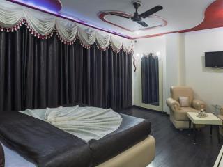 Ashirwad Hotel And Spa Масурі Екстер'єр фото